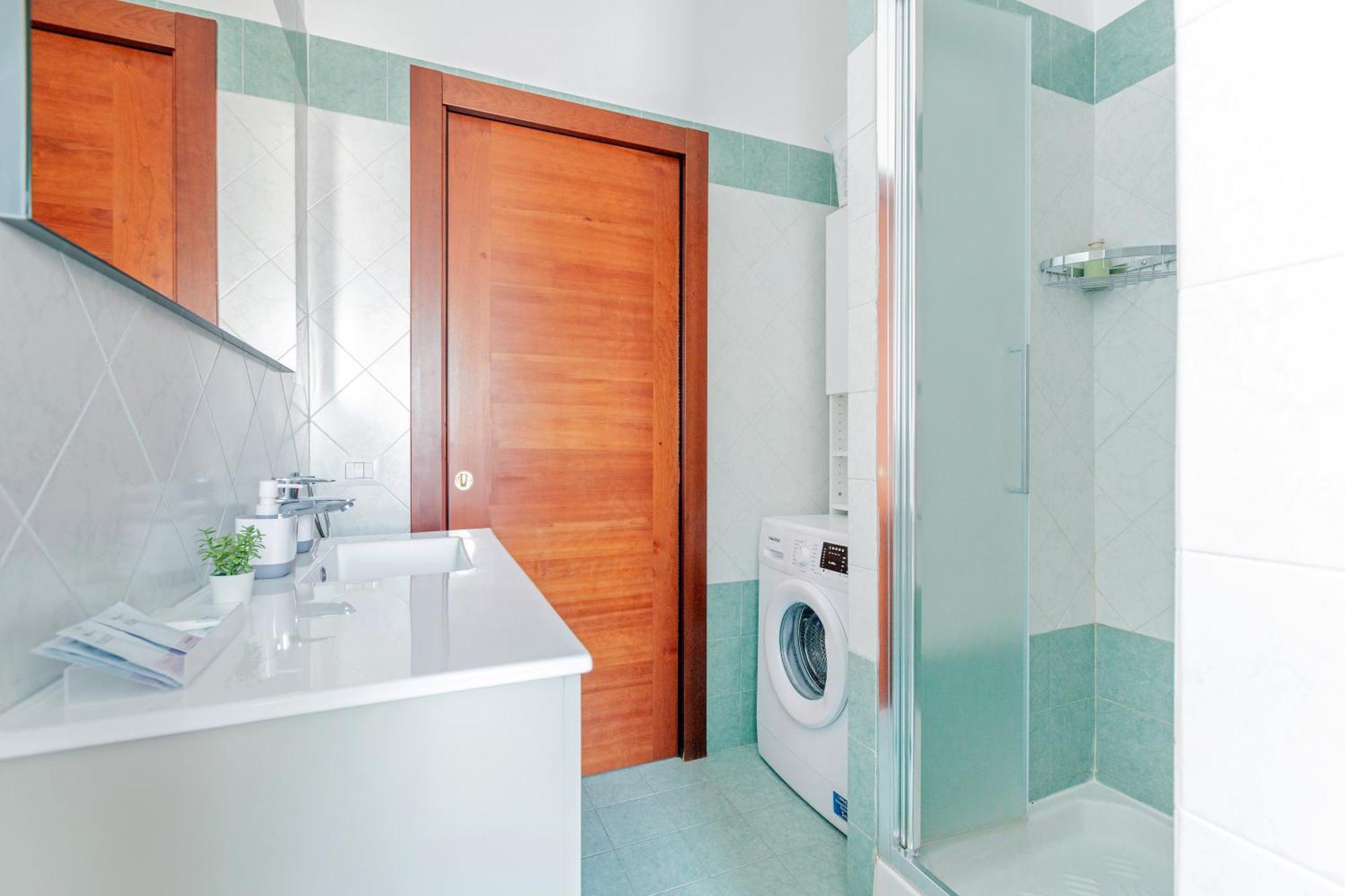 Stylish & Cozy - 5 Star Location- Balcony - City View โรม ภายนอก รูปภาพ