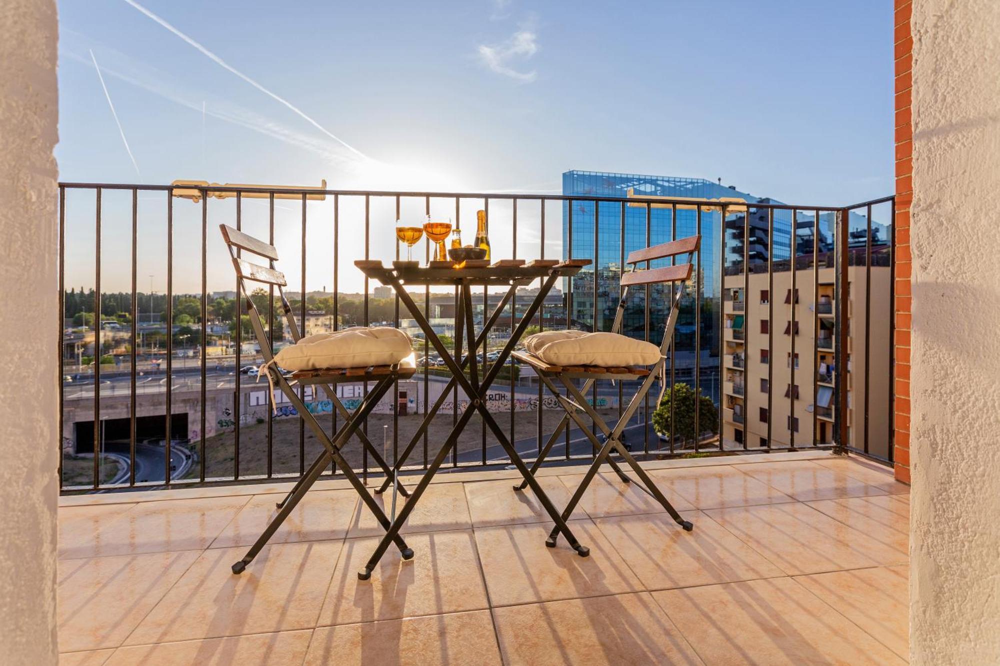 Stylish & Cozy - 5 Star Location- Balcony - City View โรม ภายนอก รูปภาพ